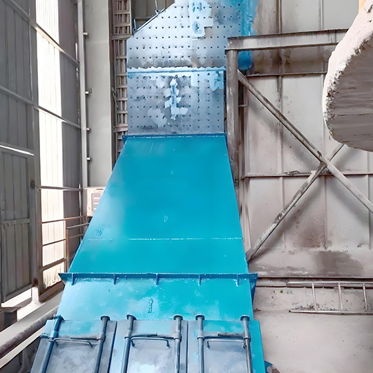 Cement loading chute