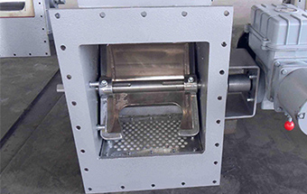 Flow control gate valve