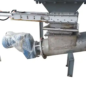 Hopper discharge slide gate valves with screw conveyor