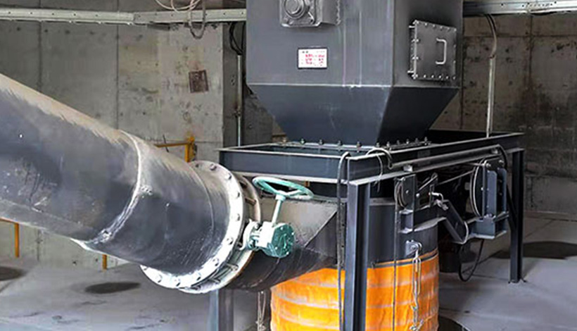 Loading Chute for Aggregate