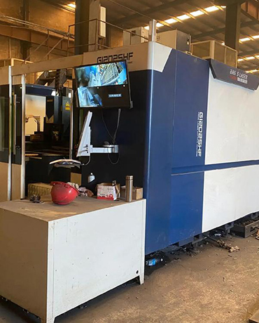 laser cutting machine