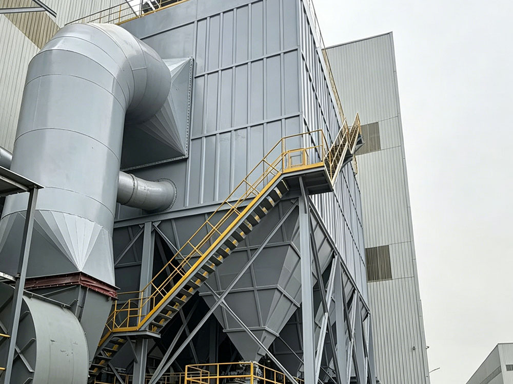 Baghouse dust collector for steel pant