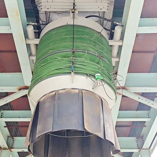 telescopic loading handle for tank
