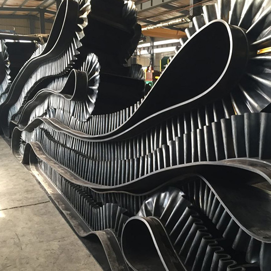 corrugated sidewall conveyor belt