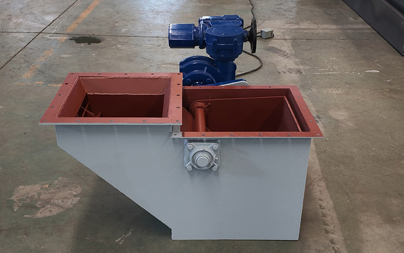 Simplex Clamshell Gate